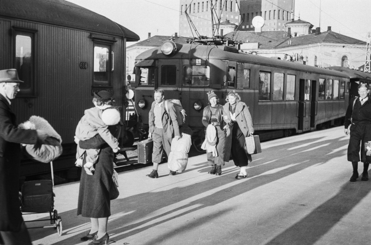 Påsketrafikk på Oslo Vestbanestasjon.