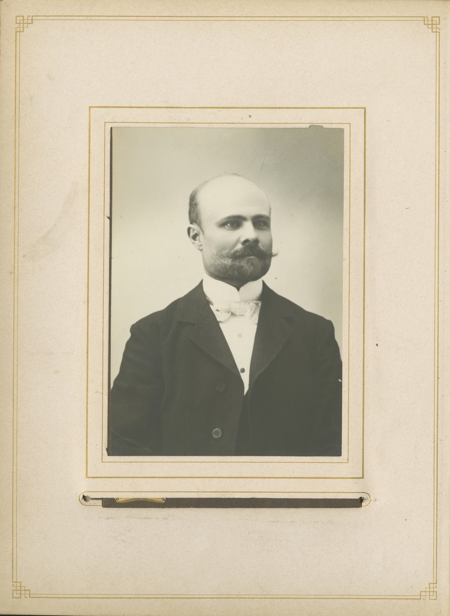 Porträtt av ingenjör Karl Nilsson.