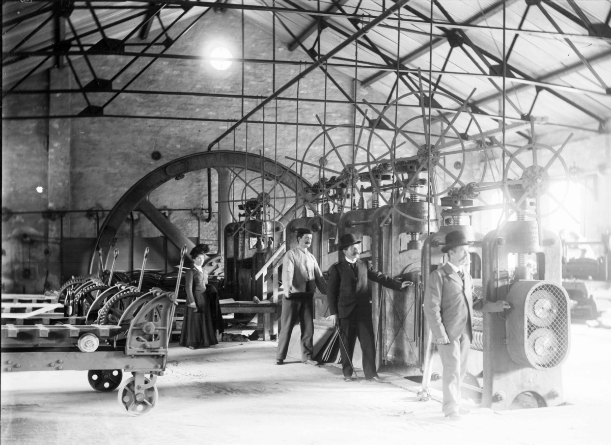 Produksjonshallen på Det norske Metalvalseverk, senere Knappefabrikken