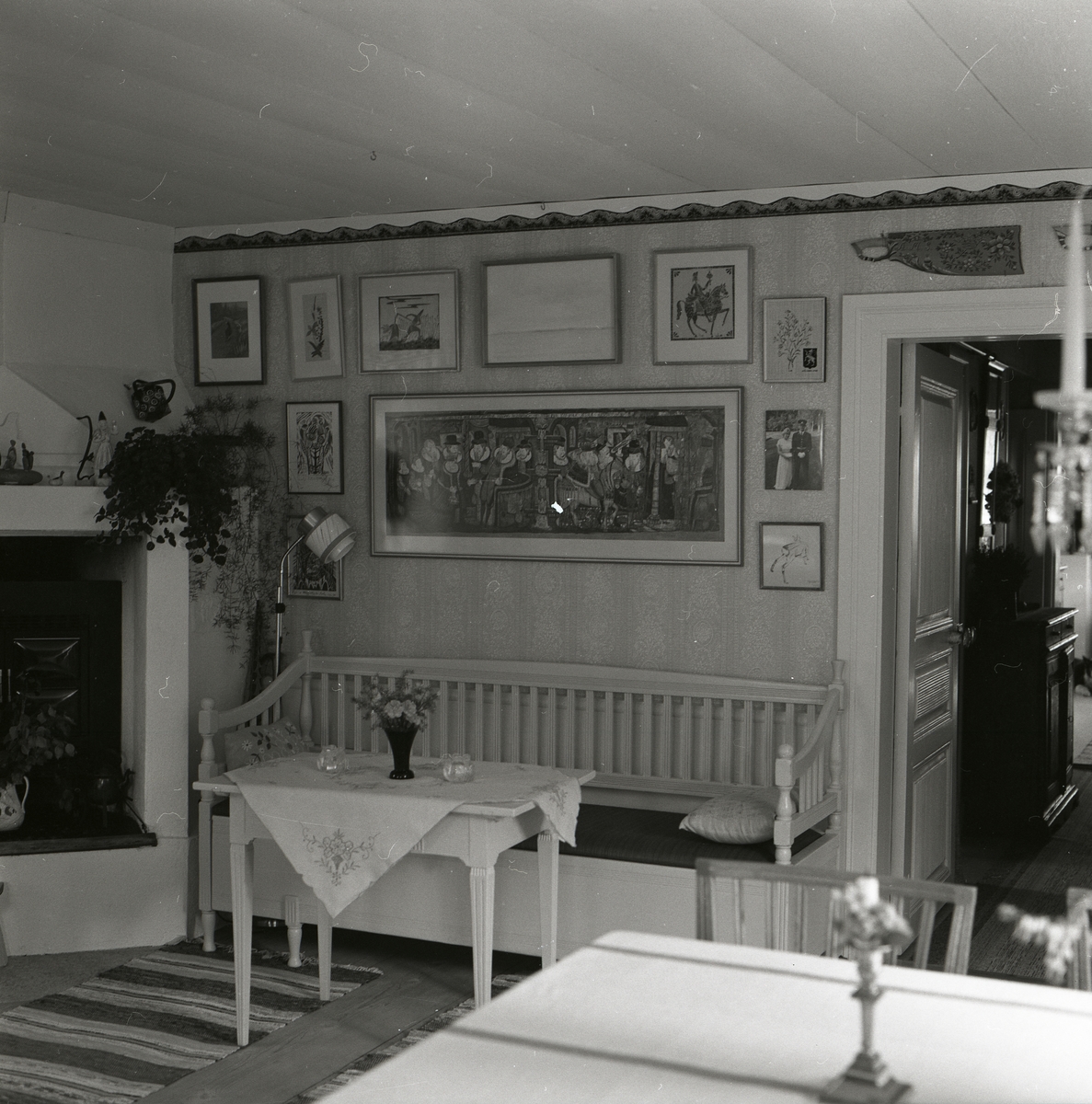 En interiör från gården Sunnanåker, 7 juni 1986.