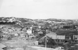 Kirkenes under gjenoppbyggingen, mai 1948. I forgrunnen ser 