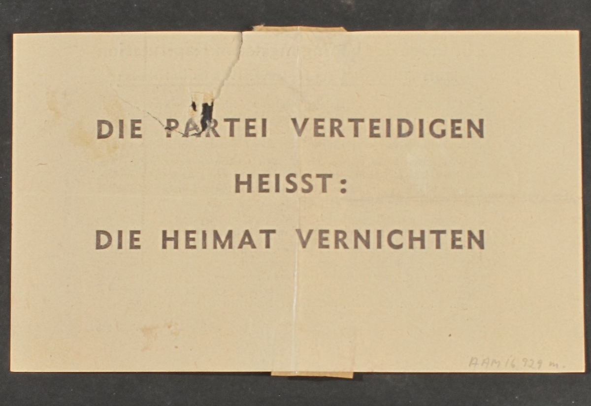 Flyveblad med tysk tekst.