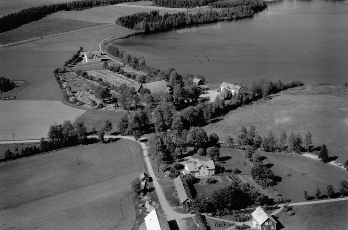 Flygfoto över Norra Sandsjö i Nässjö kommun, Jönköpings län. Nr: 426/1957