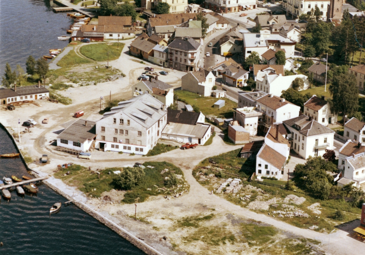 Flyfotoarkiv fra Fjellanger Widerøe AS, fra Porsgrunn Kommune. Bratsberg Bruk. Fotografert 15.06.1961