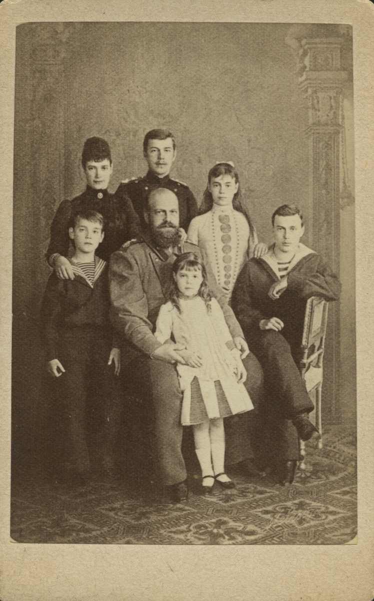Kejsare Alexander III med familj.
