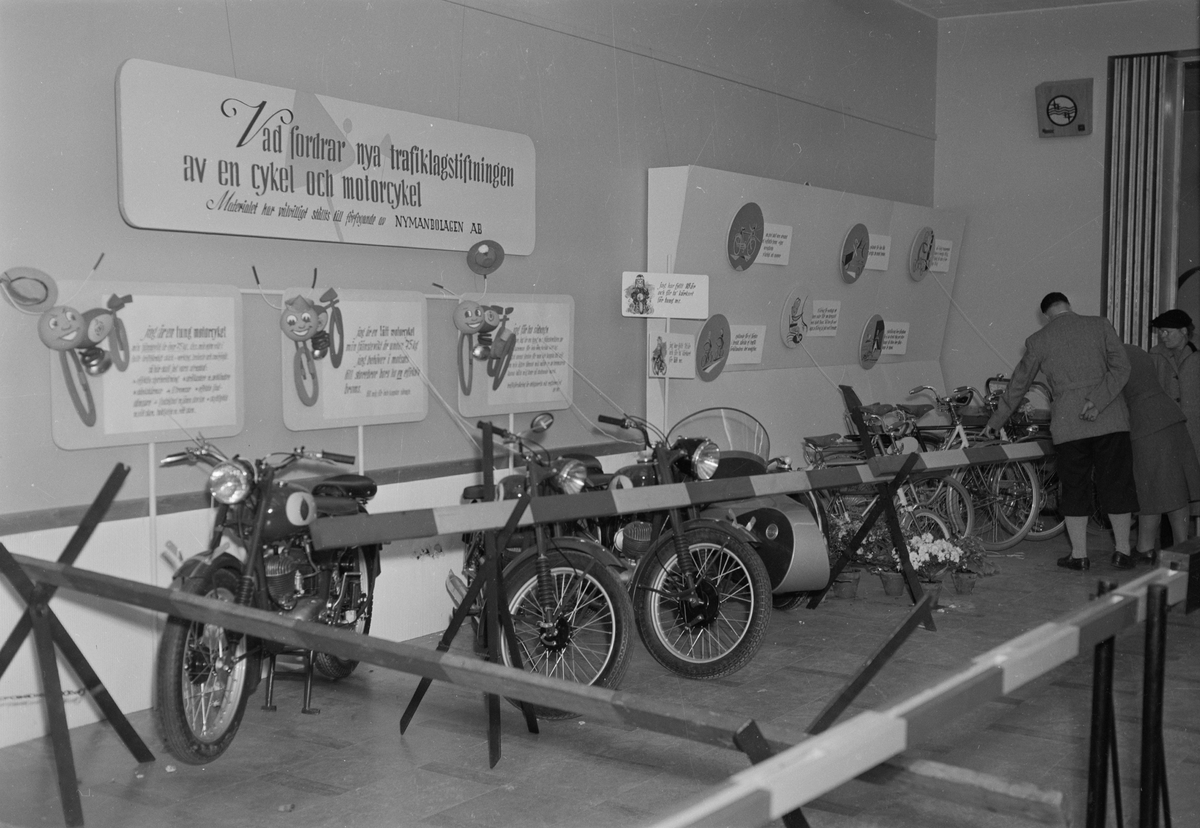 Utställning om linjetrafik - cyklar och motorcyklar, Uppsala 1952