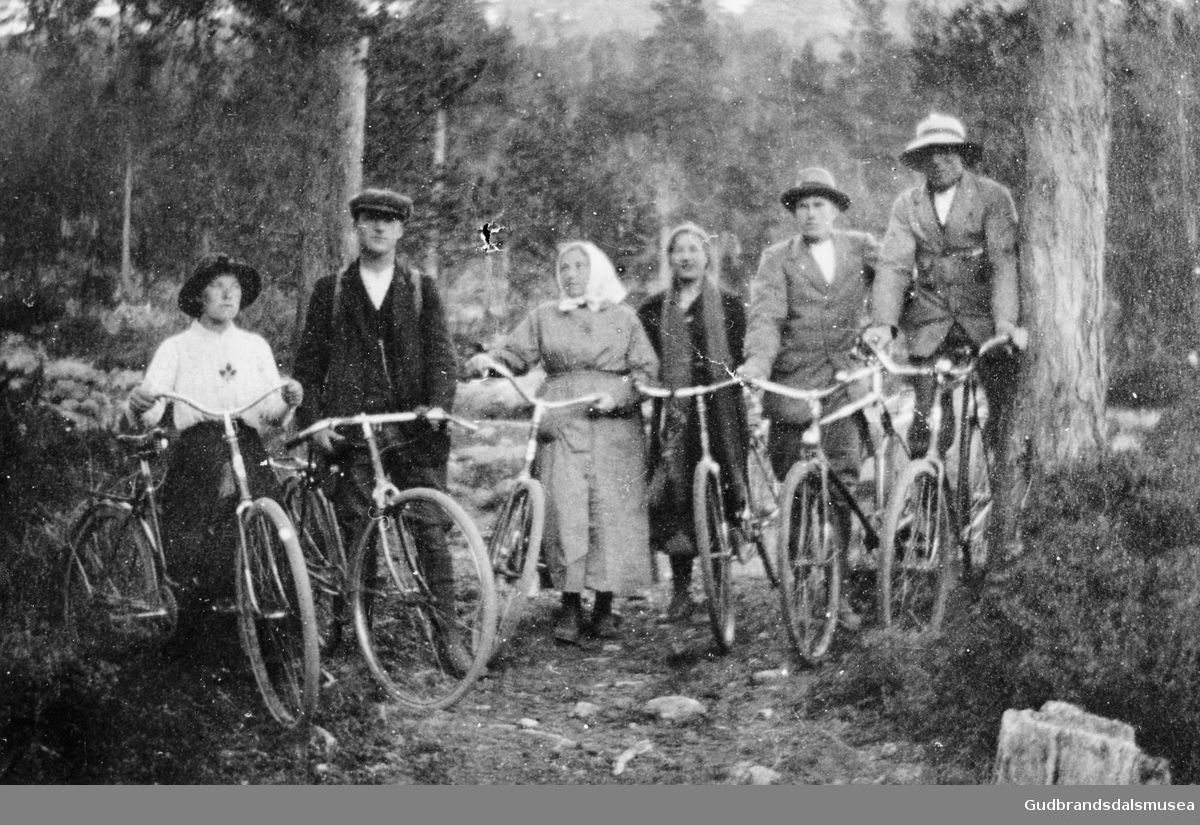 På sykkeltur til Dyringen 1918-20