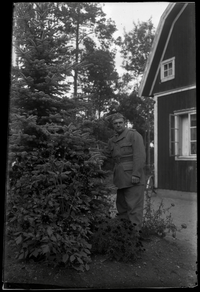 Bertil Strålman i uniform