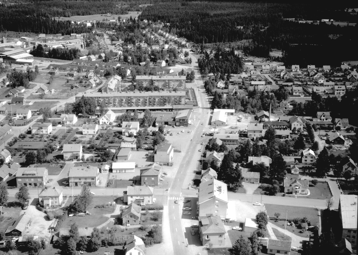 Flygfoto över Smålandsstenar i Gislaveds kommun,  Jönköpings län. 1238/1964