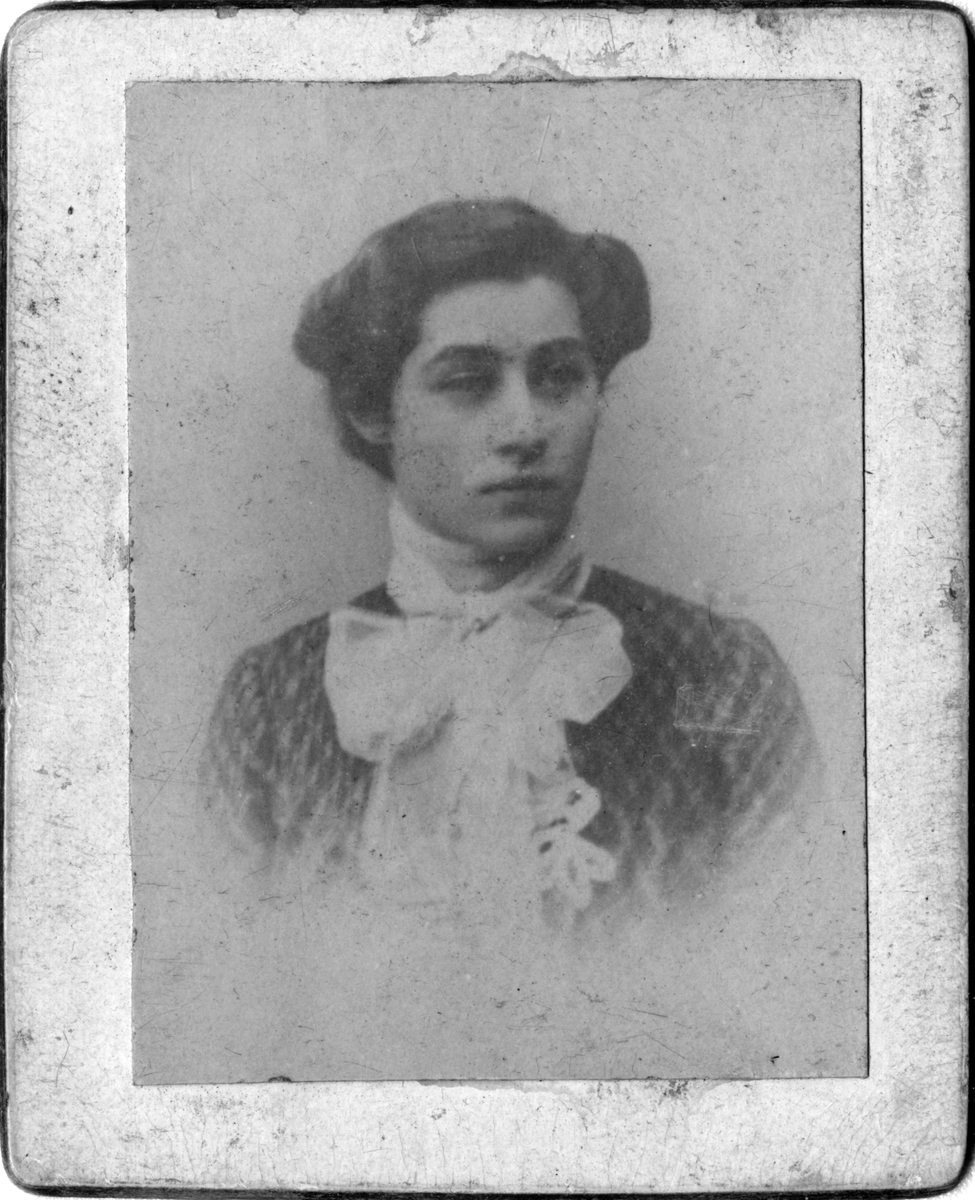 Portrett av Florentine Rostin, fotografert i 1902.