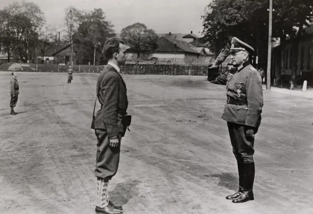 tyskerne overgir seg mai 1945 akershus festning