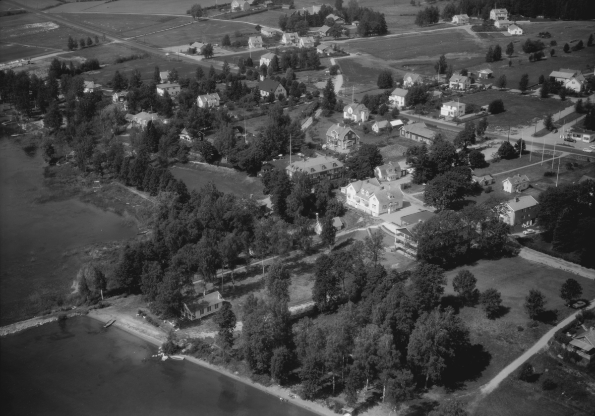Flygfoto över Örserum i Jönköpings kommun. 1312 / 1966