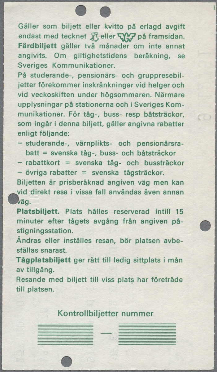 En tur och returbiljett i 2:a klass för sträckan Stockholm C och Alvesta. Biljettens pris är 257 kronor. På basksidan finns reseinformation i grön text. Biljetten är klippt.