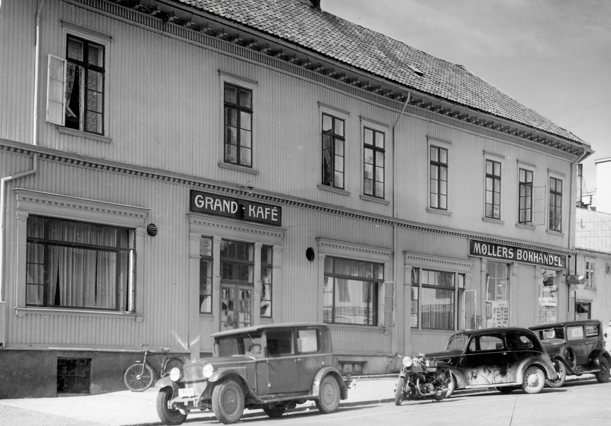 Grand Kafè og Møller 1950