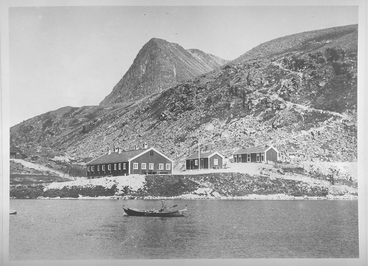 Den Norske Turistforeningens hytte, Rondvassbu i Rondane.