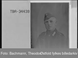 Portrett av tysk soldat i uniform. Fritz Ostmayer.