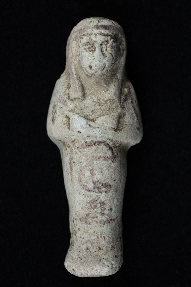 Uschebti var en av ca 300 liknande figurer som skulle utföra dagsverken åt den döde i dödsriket, en figur per dag.