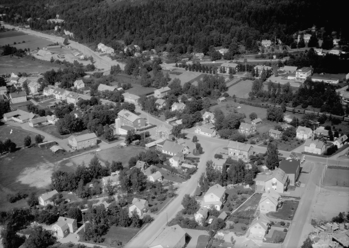 Flygfoto över Tenhult i Jönköpings kommun. 1275/1966