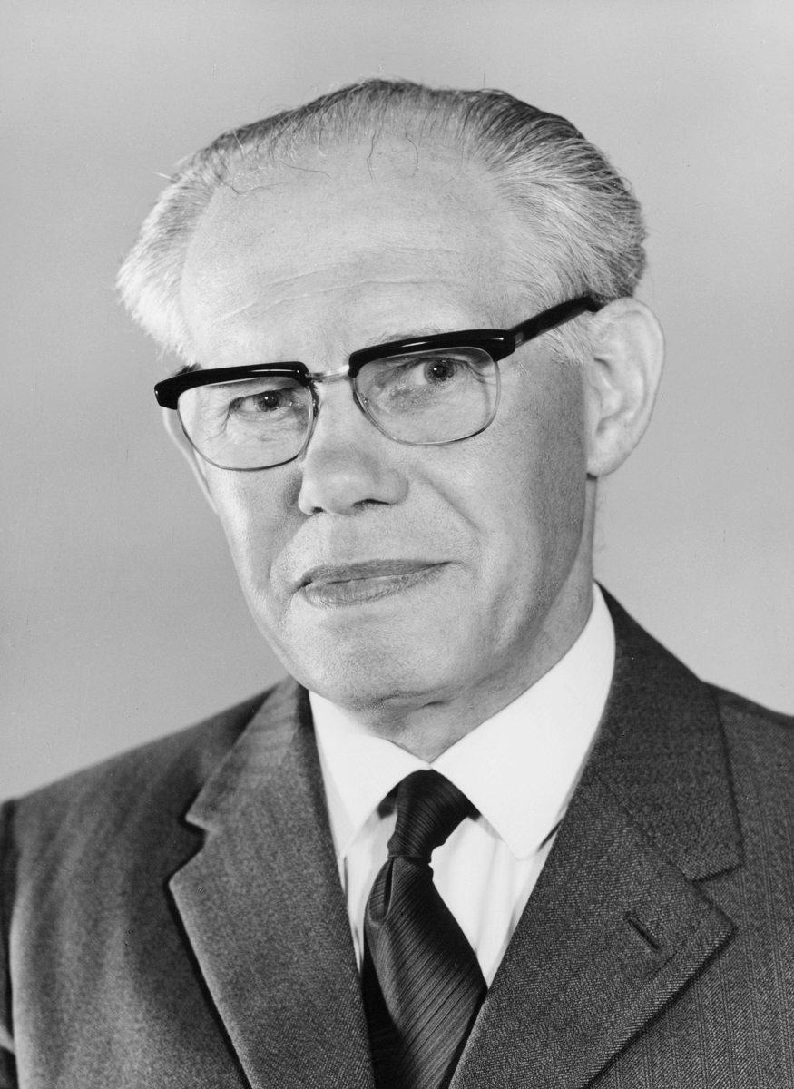 postmester, Slenes Magnar Ingvald, portrett