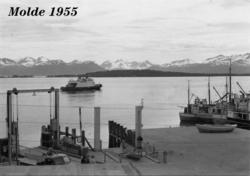 Med fergen M/f "Eira" på Moldefjorden..(2stk)