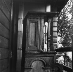 Skap fra Tjelle, eies av Lars Horsgård og oppbevares på hans