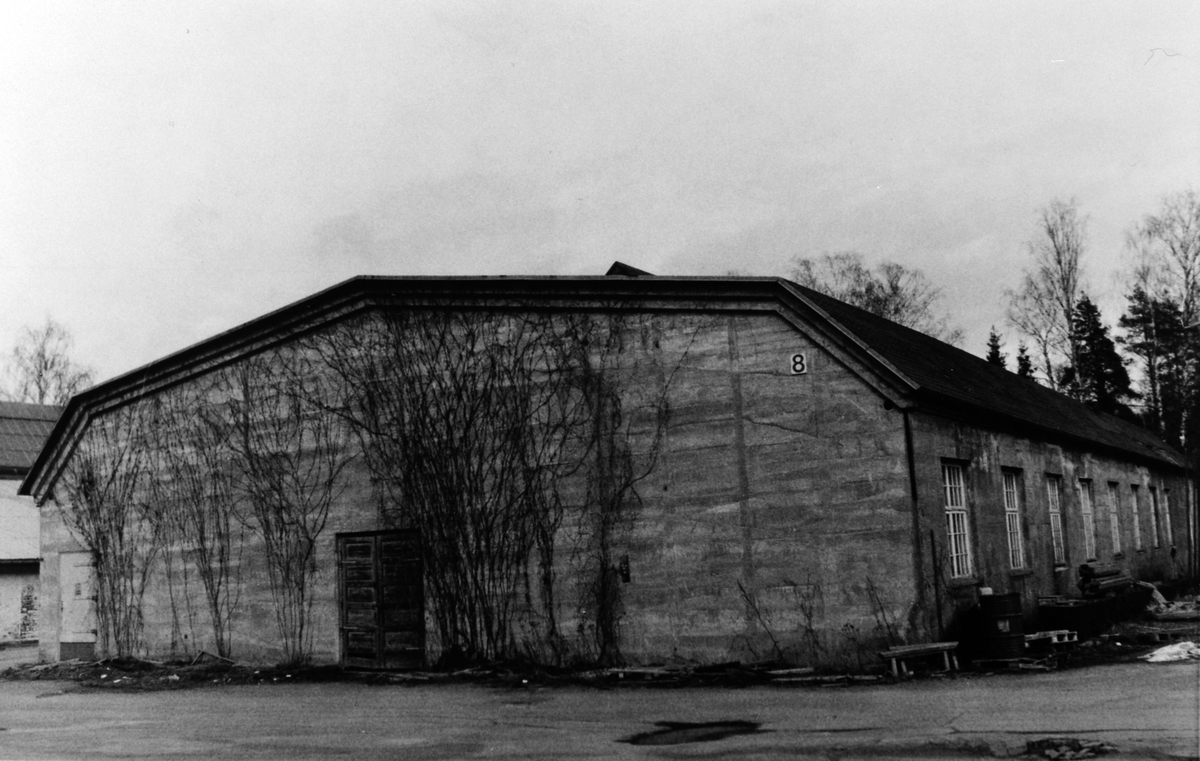 Ringsaker, Moelv, Edv. Bjørnruds Maskinfabrik, Bjørnrud bygde opp fabrikken i Moelv i 1913 med villa, støperi, fabrikkbygning, lagerbygninger, Maskinfabrikklokaler som Ring Mekanikk AS leide her i perioden 1960-1969.