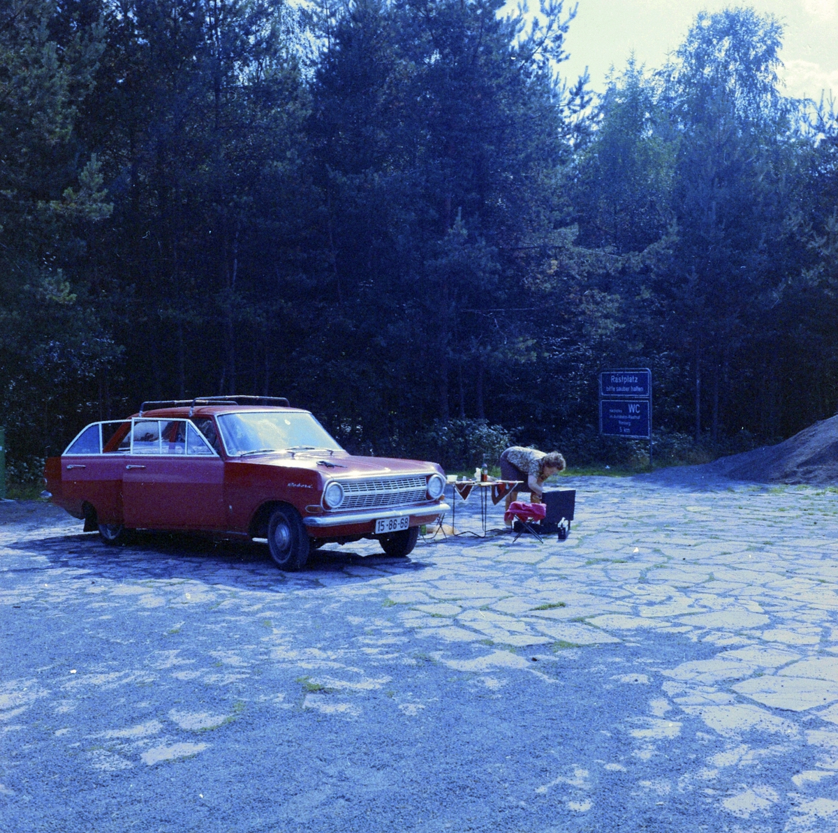Opel Rekord A 1963-65. 15-86-68. Petra Skjegstad, camping, ferietur, Tyskland?