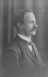 Mannsportrett. Jernbanens Sangkor