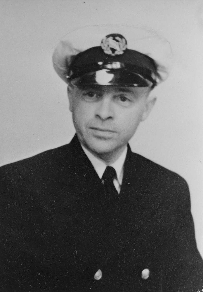 Kaptein Hans Mathisen i Det Vesteraalske Dampskipsselskap