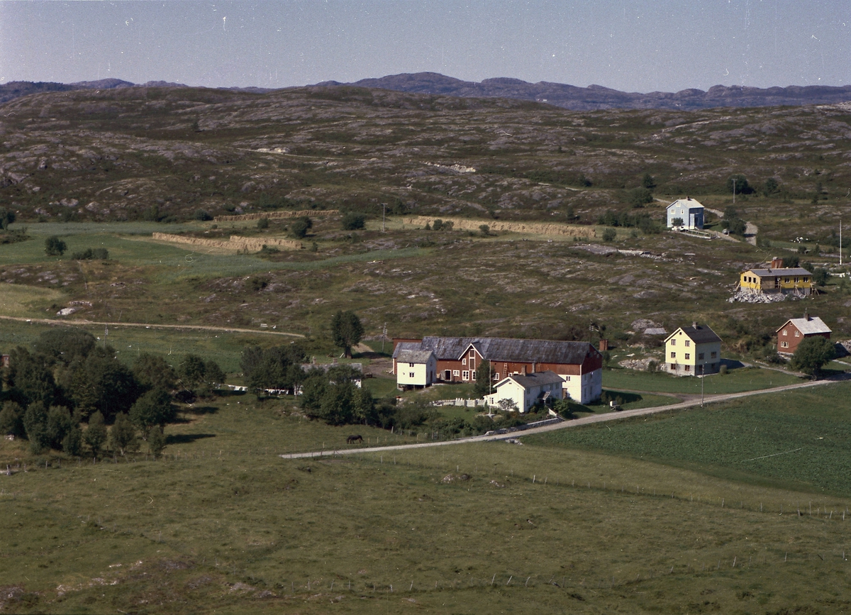 Gården Grindvika og boligbebyggelse ved Hestvika