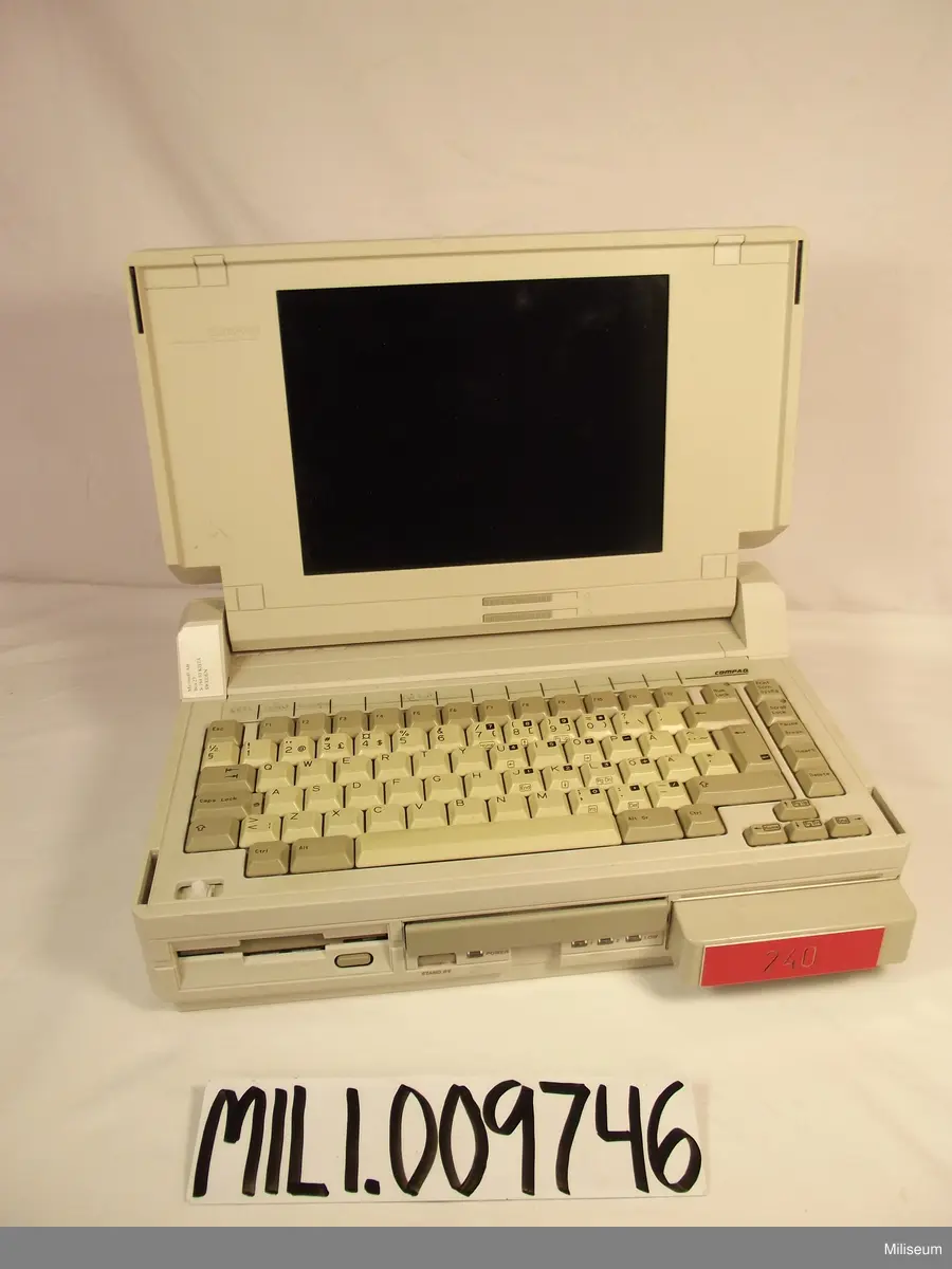 Bärbar dator, Compaq 286 - Miliseum / DigitaltMuseum