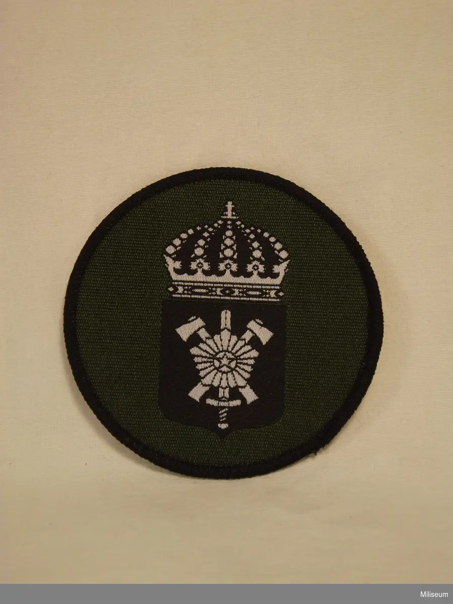 Tilläggstecken för Fältarbetscentrum (FarbC)

Bärs till uniform m/1990 från ca 1995.