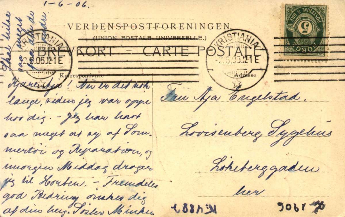 Postkort. Eidsvollbygningen med norsk flagg. Påskrift 17. mai 1814.