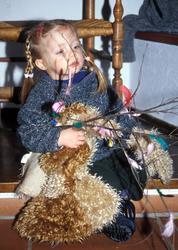 Feiring av fastelavn på Norsk Folkemuseum. Barna lager faste