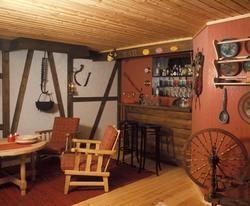 Bar i kjellerstue. Nye Bonytt 1975-2.