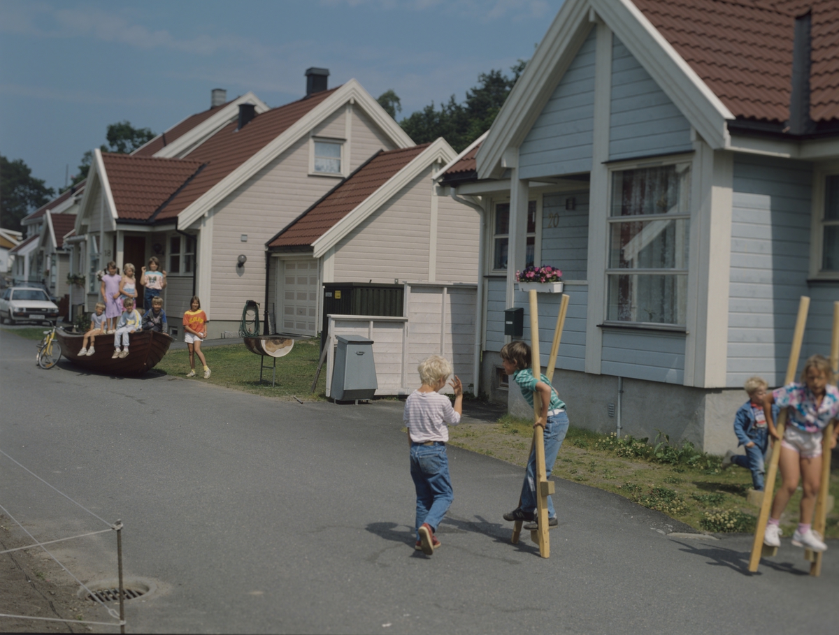 Husbebyggelse på Salmakerløkka. Arkitekter Vera og Øyvind Songe-Møller, Sandefjord. Illustrasjonsbilde fra Bonytt 1987.