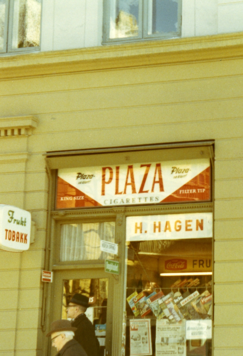 Frukt- og tobakksbutikken H. Hagen på Vogts gate i Oslo.