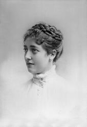 Portrett, fru kommandør Ruud.