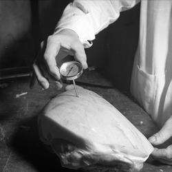 Anvendelse av steketermometer ved matlaging, desember 1956