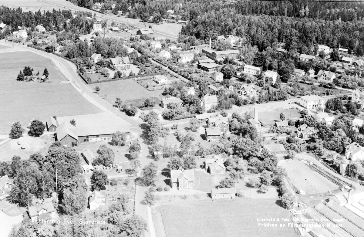 Flygfoto över Storvreta, Ärentuna socken, Uppland 1952