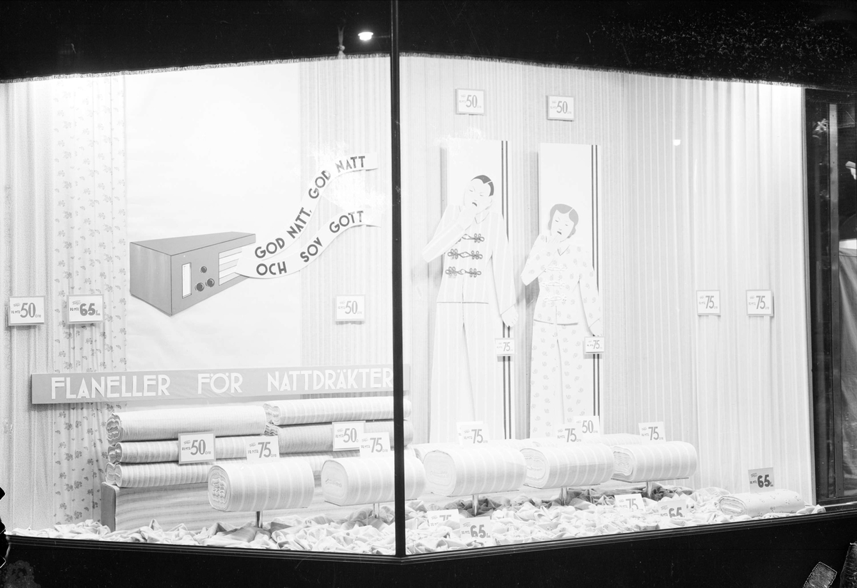 Skyltfönster - varuhuset Tempo, Stora Torget, Uppsala februari 1937