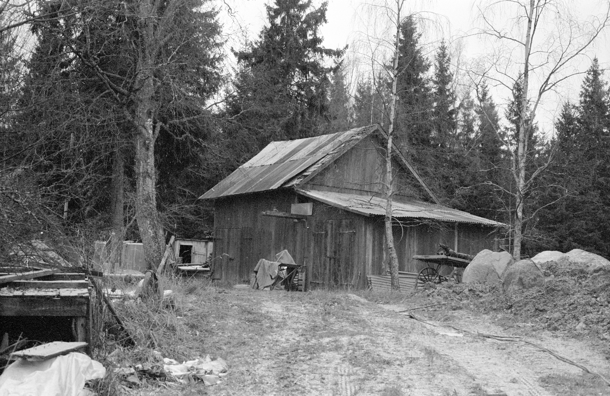 Traktorgarage, Nydal, Hagby-Forsa 2:5, Hagby socken, Uppland 1985