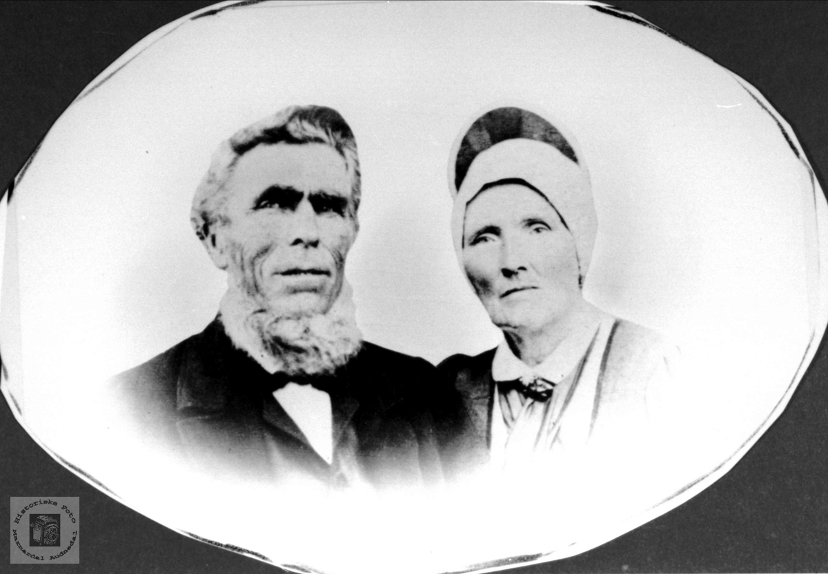 Ekteparet Torkel og Mari Homme (ytre). Bjelland.