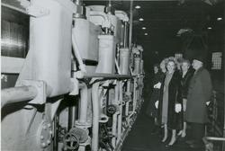 Omvisning i verkstedet før stabelavløpning av tørrlasteskipe