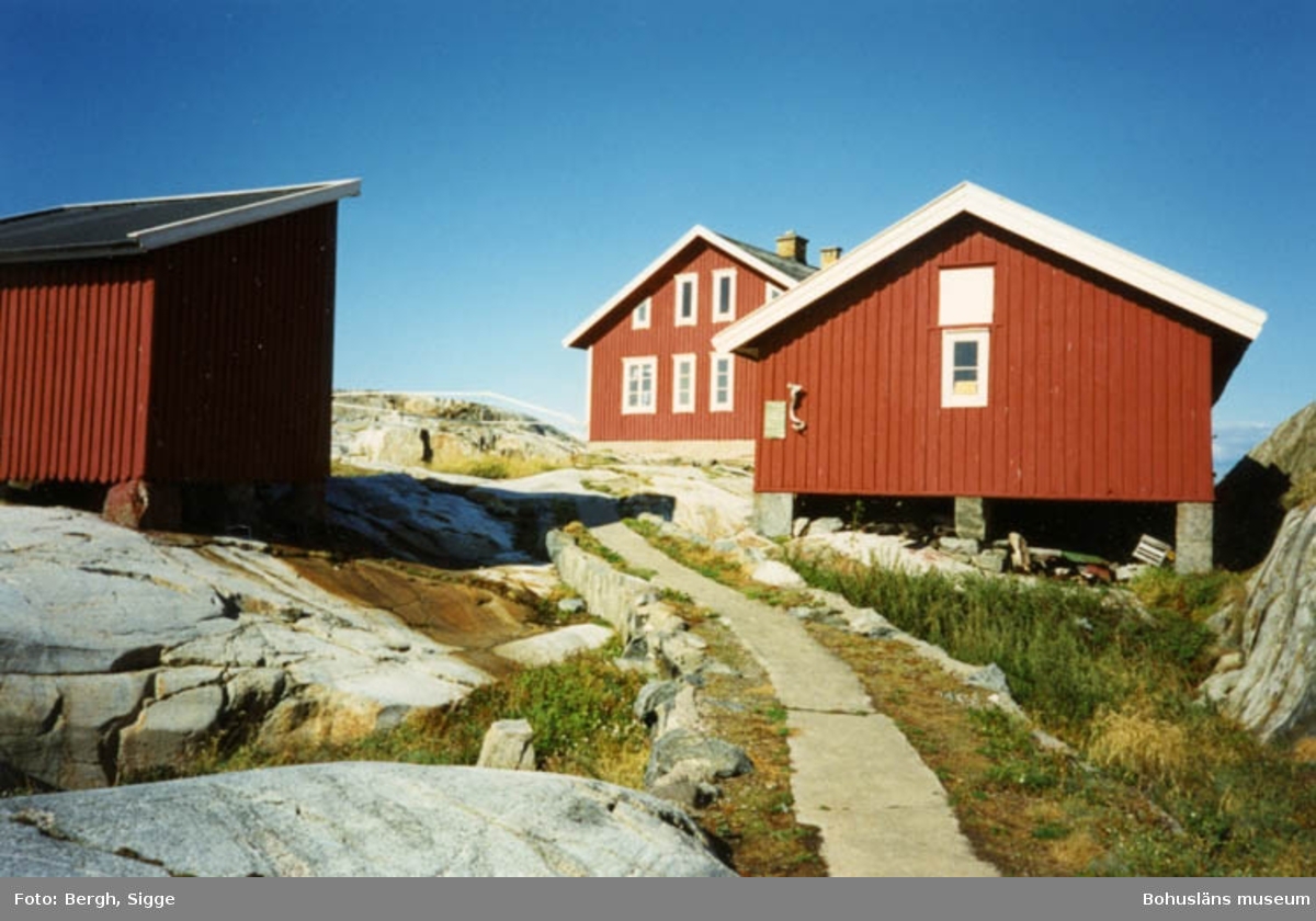 Enligt text på fotot: "Väderöbods fyrplats 1994".