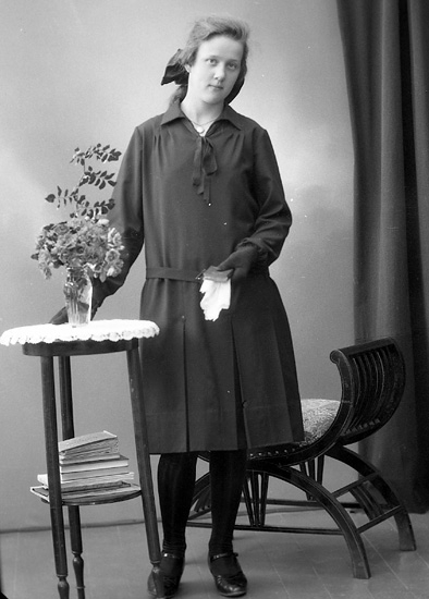 Enligt fotografens journal nr 5 1923-1929: "Grolander, Ellen, Gössby, Spekeröd".