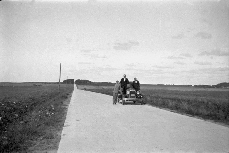 På bilfärd i Skåne på 1930-talet