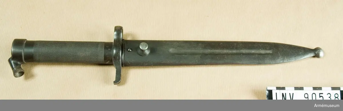 Knivbajonett m/1896 med balja.