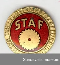 STAF- Svenska träindustriarbetareförbundet.
Feltryck på den första upplagan av märket, i saknas.  Ett nytt märke utkom senare med namnet STIAF. 
Märket utkom 1949.