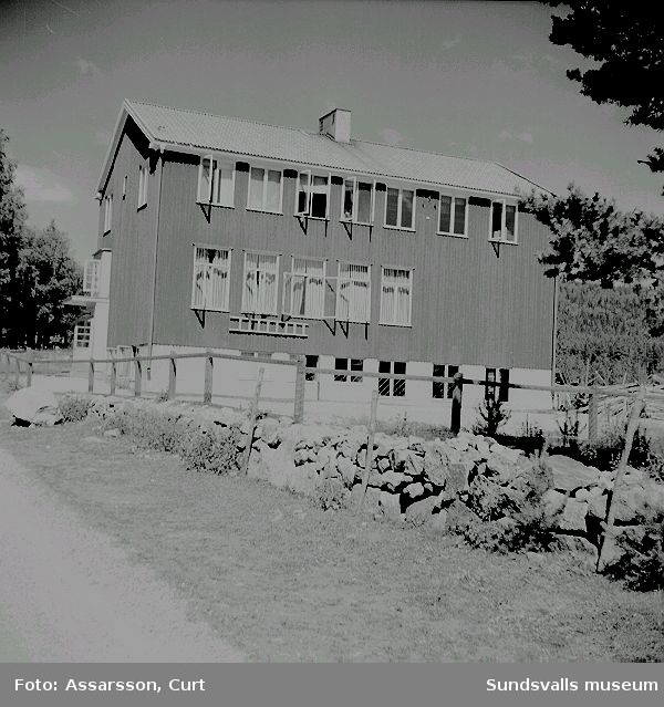 Skolan i By, uppförd 1938.